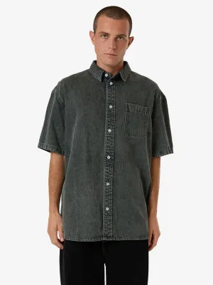 CANYON OVERSIZE SHORT SLEEVE DENIM SHIRT - DARK FOREST
