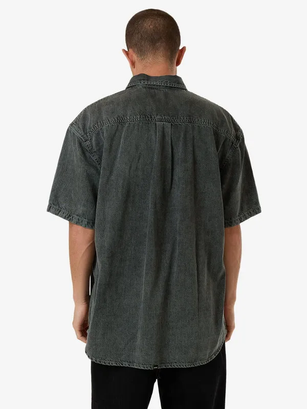 CANYON OVERSIZE SHORT SLEEVE DENIM SHIRT - DARK FOREST