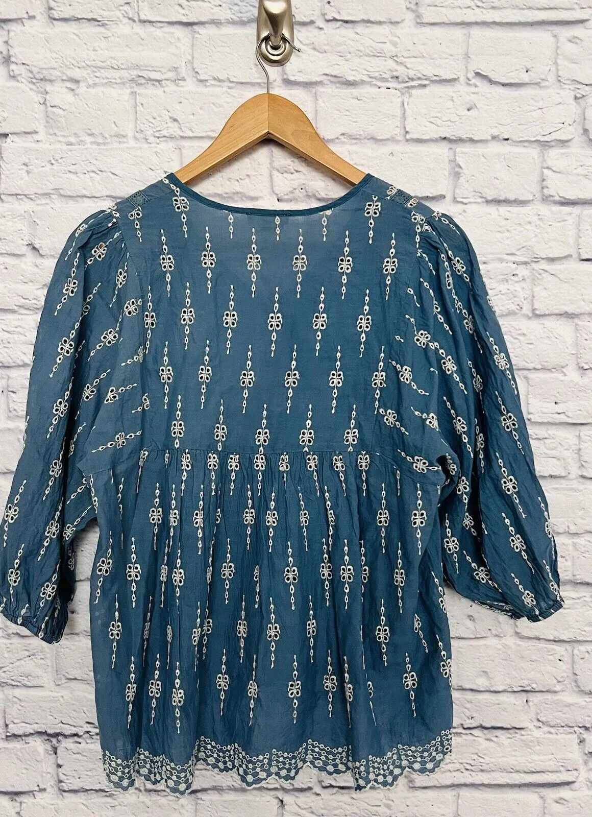 EASEL  Blue Eyelet Baby Doll Top Sz L Embroidered Balloon Elastic Sleeves Boho