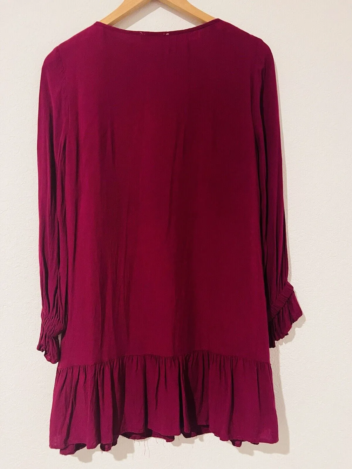 ENTRO Floral Embroidered Tunic Dress Sz S Burgundy Western Swingy Flowy Tie Neck