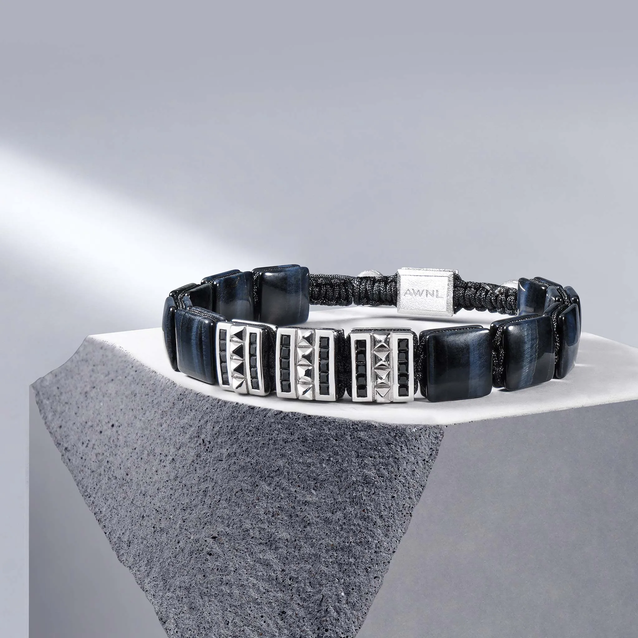 Gate of Fate Hawk Eye Macrame Bracelet