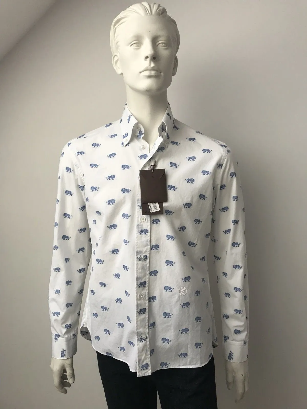 Limited Emblem Lion Shirt