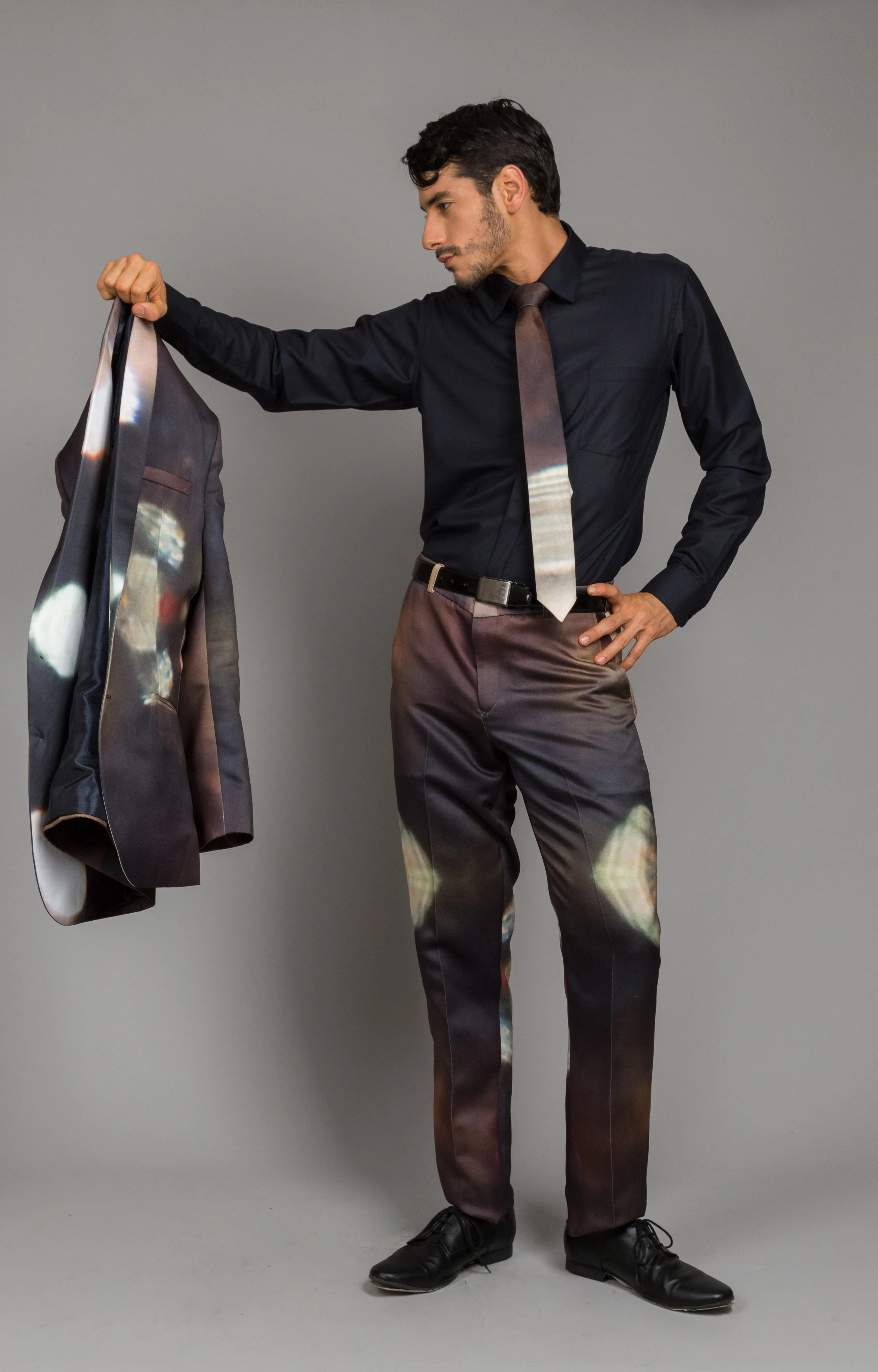 Print suit in reflection