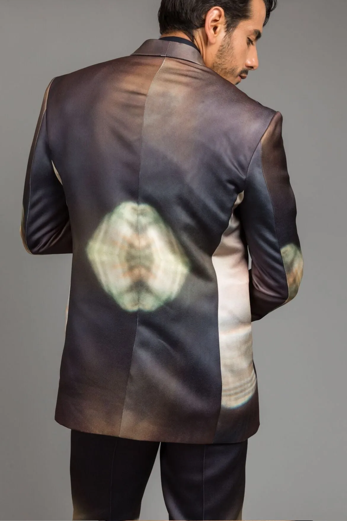 Print suit in reflection