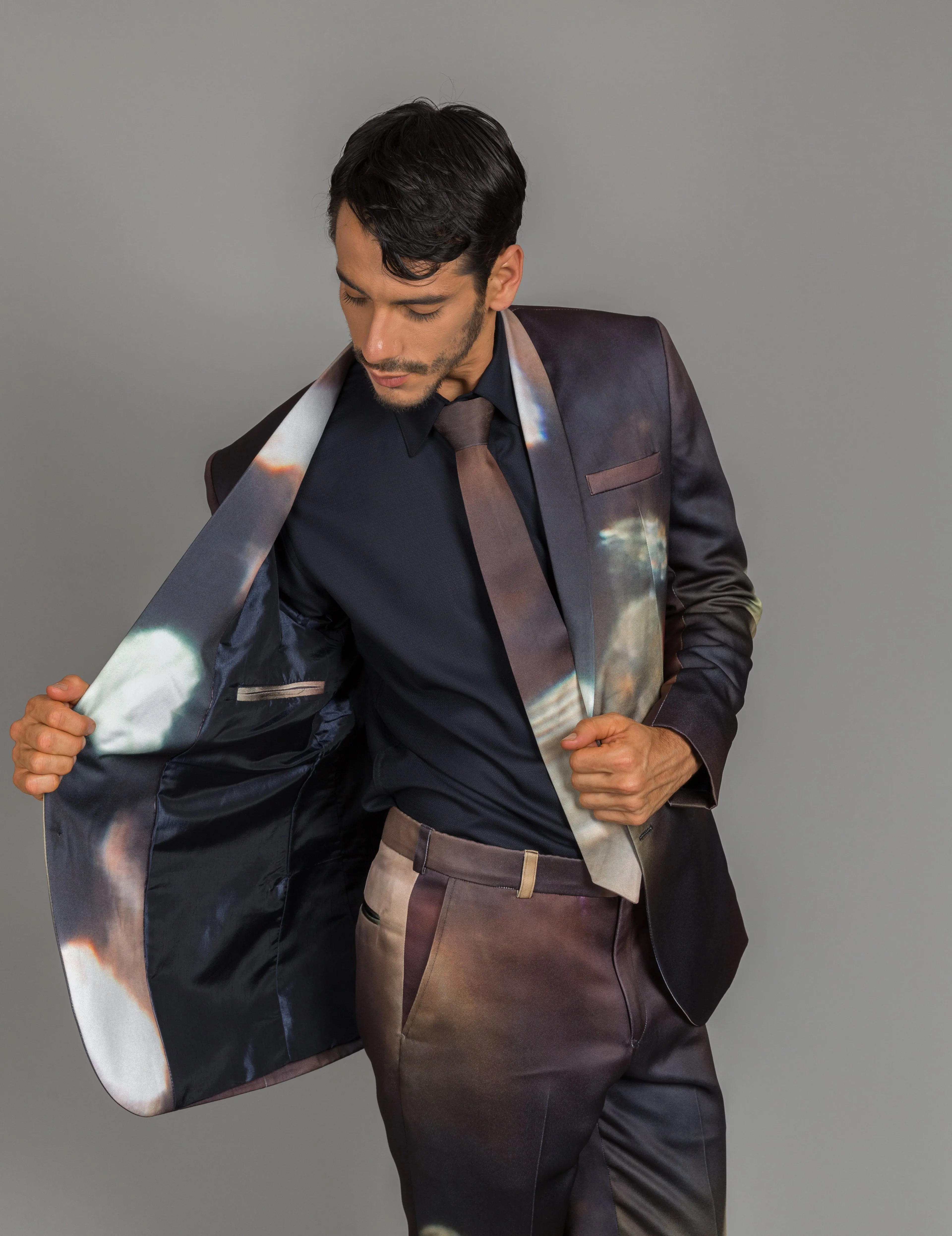 Print suit in reflection