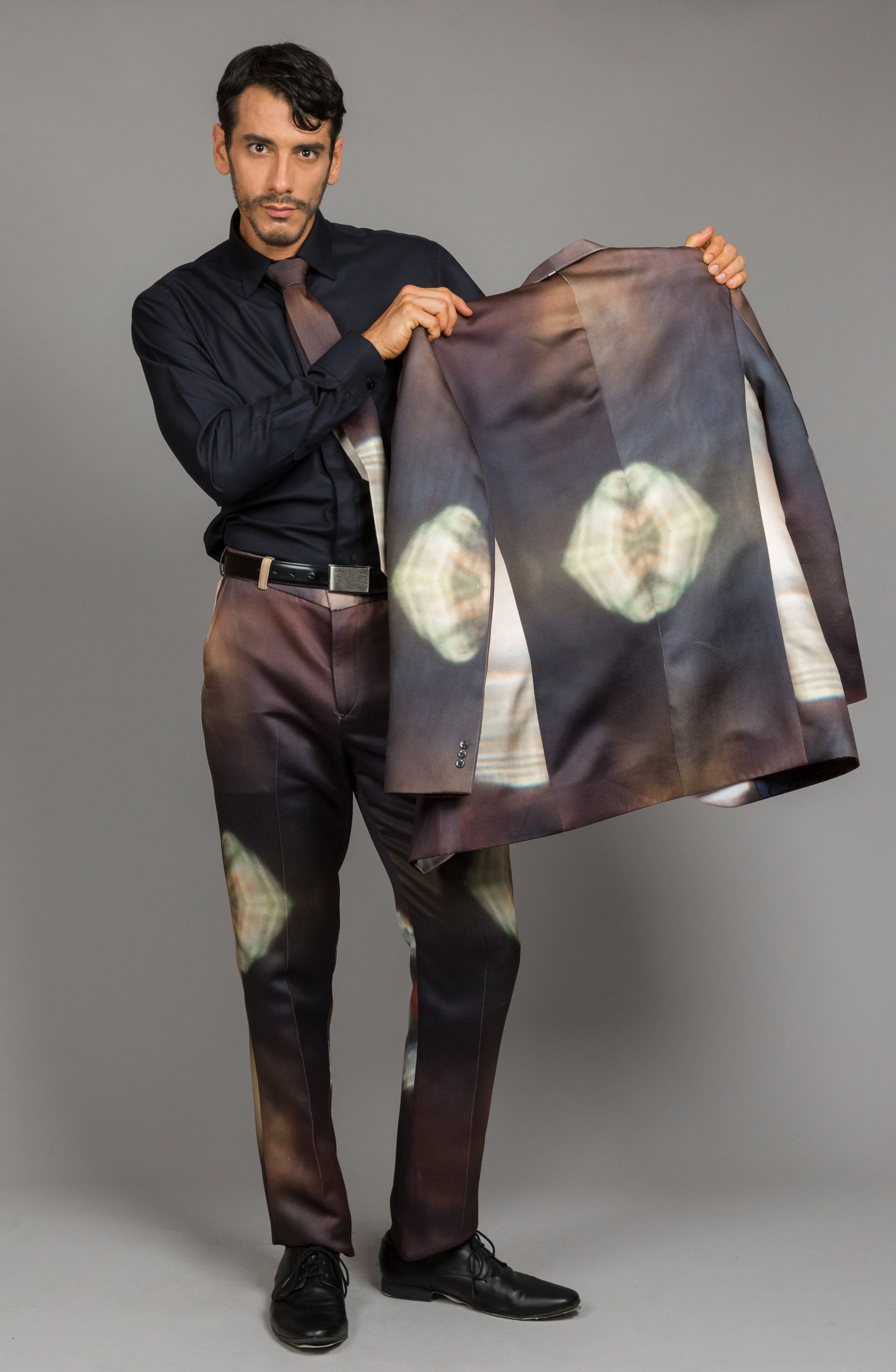 Print suit in reflection
